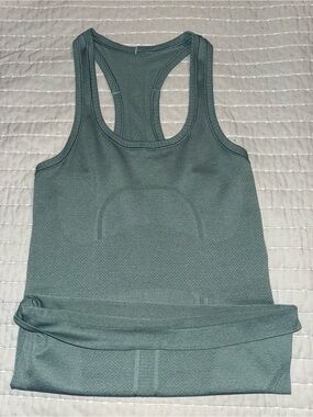 Lululemon swiftly tank size 2